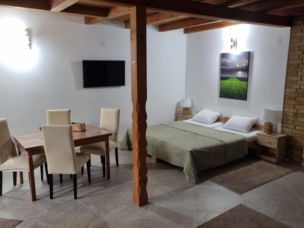 Apartment Sobe Ava Palić